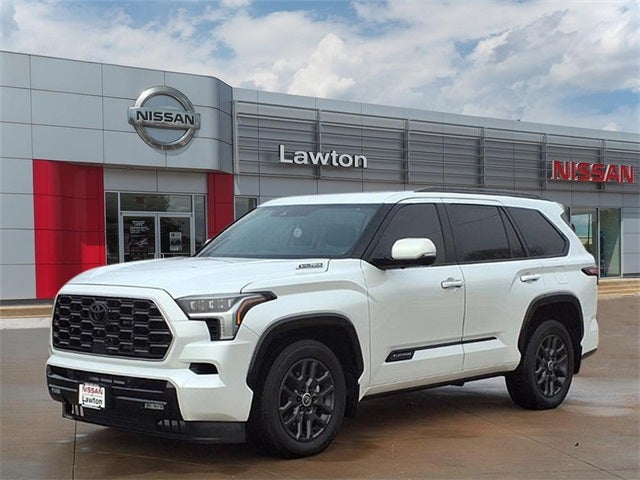 2024 Toyota Sequoia SR5 4WD (SE)