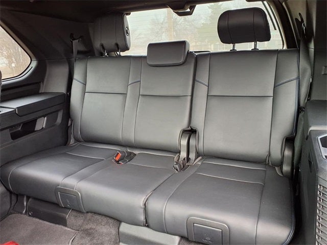 2024 Toyota Sequoia SR5 4WD (SE)