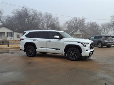 2024 Toyota Sequoia SR5 4WD (SE)
