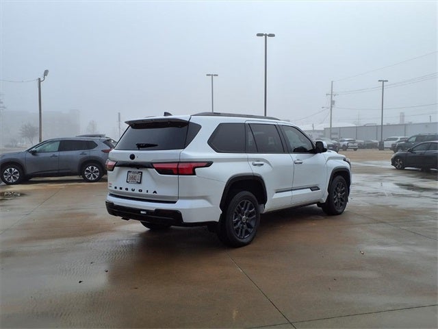 2024 Toyota Sequoia SR5 4WD (SE)