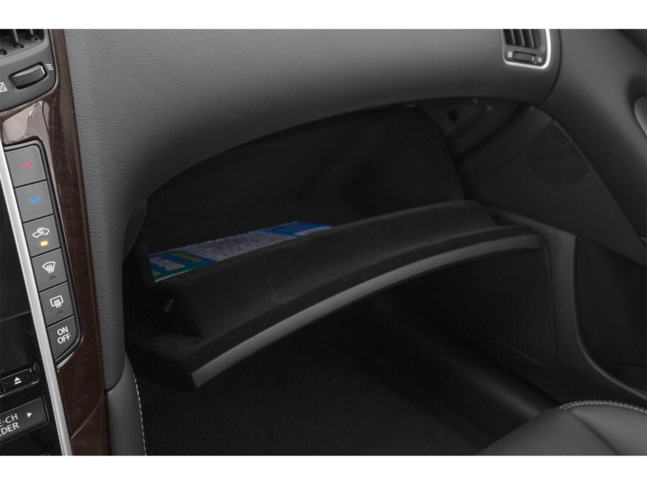 2015 INFINITI Q50 Base