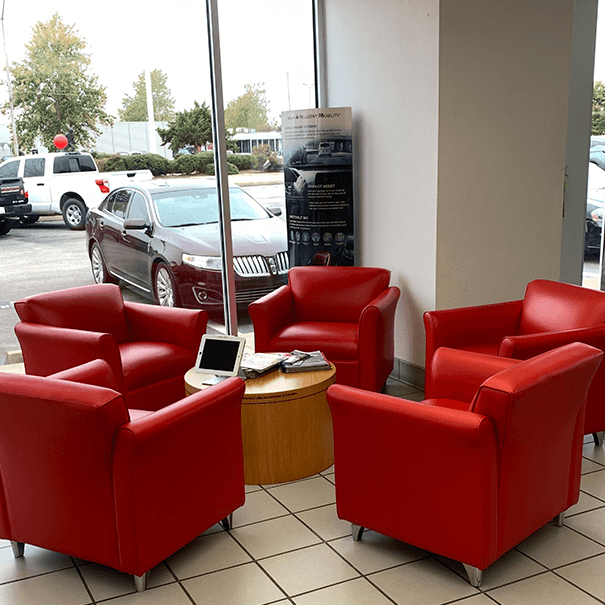 Nissan of Lawton Service Interior